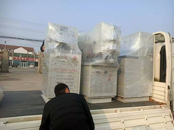 泰山海特牌F6L912機(jī)油泵試驗(yàn)臺(tái)、噴油泵試驗(yàn)臺(tái)等設(shè)備同時(shí)發(fā)貨